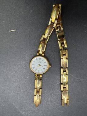 Vintage JAZ Paris France Quartz Women’s Watch Gold Tone Ladies Wristwatch